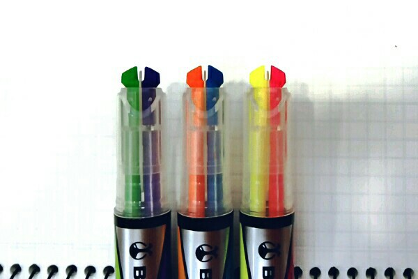 コクヨ 2色蛍光マーカー ビートルティップ・デュアルカラー２